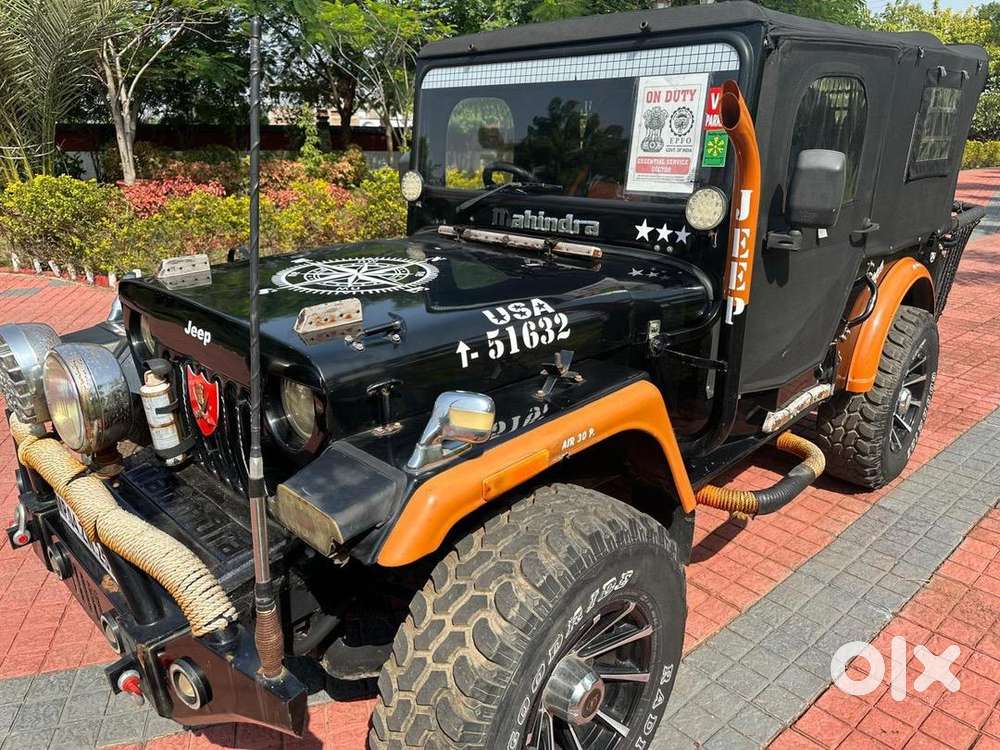Mahindra Jeep Fully Air Condition Ready To Drive.