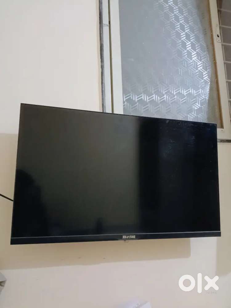 Intel 32 Inch TV