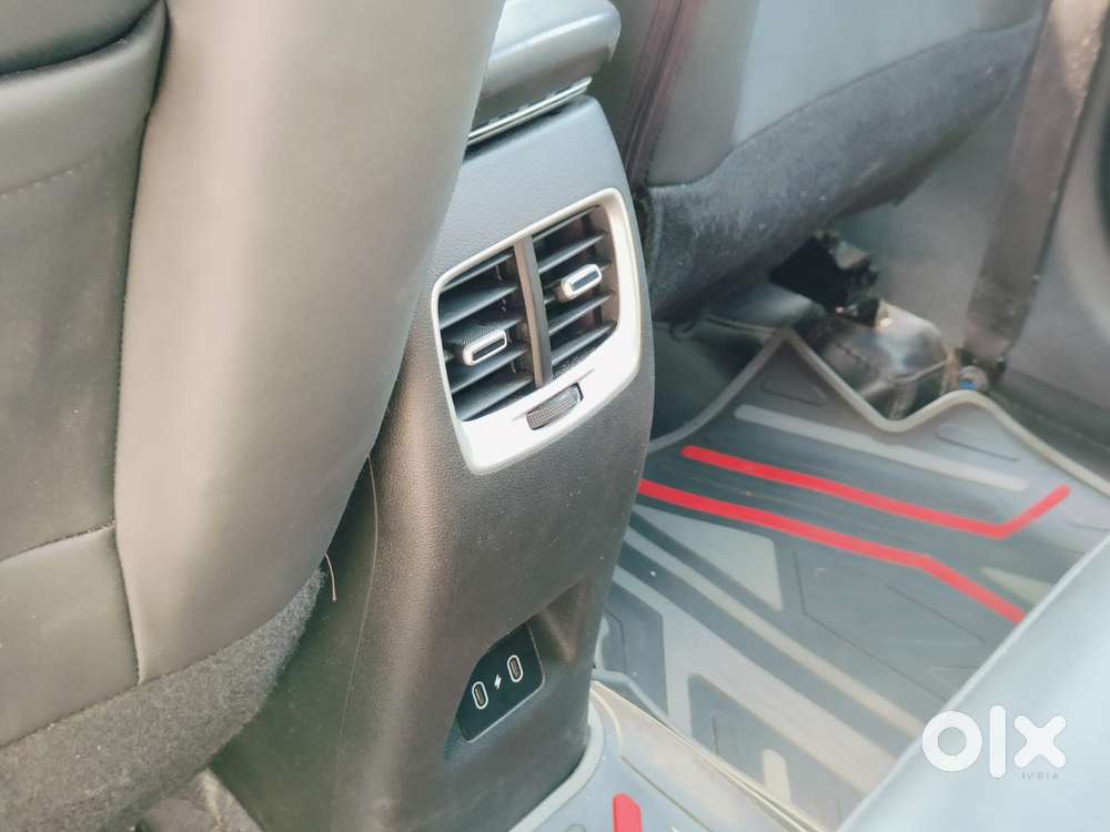 Hyundai Venue 1.0 Sx (o) Turbo Dct, 2023, Petrol