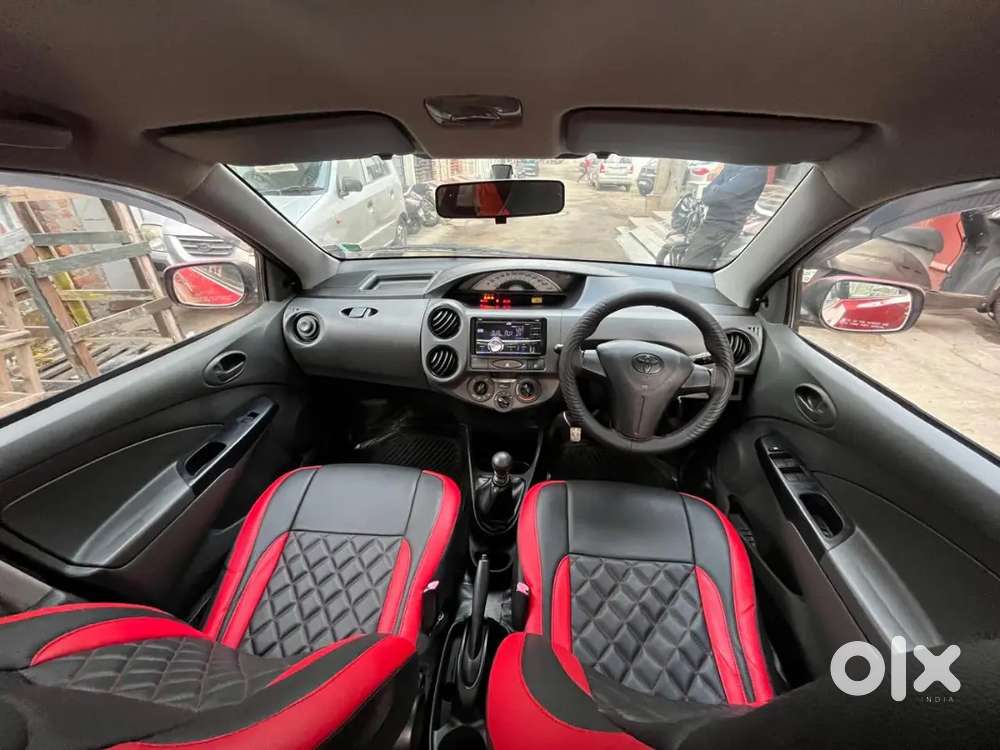 Toyota Etios Liva 2012