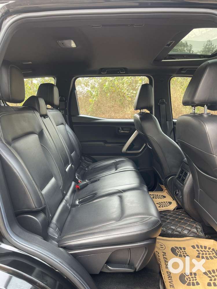 Mahindra Scorpio-n 2.0 Z8 L Petrol At 6 Str, 2025, Petrol