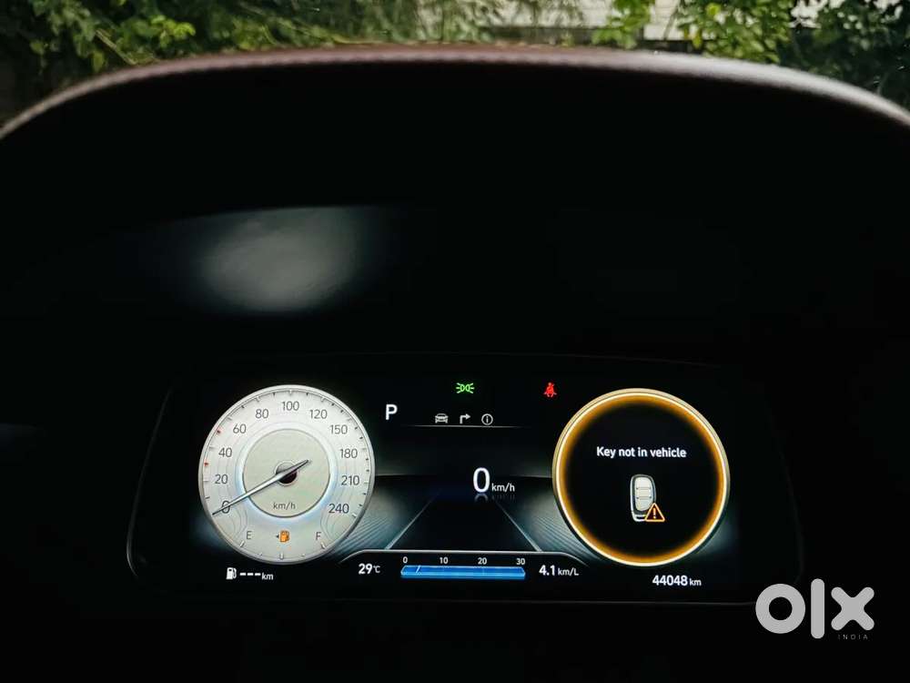 Hyundai Alcazar 2.0 Signature (o) Petrol At 6 Str, 2022, Petrol