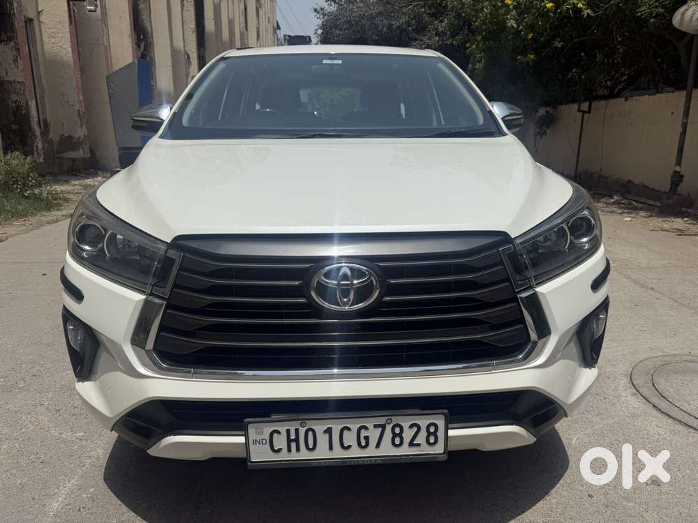 Toyota Innova Crysta [2020-ongoing] 2.4 Zx At 7 Str, 2022, Diesel
