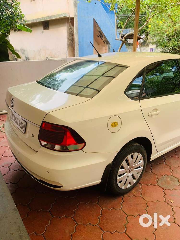 Showroom Condition Volkswagen Vento 2016