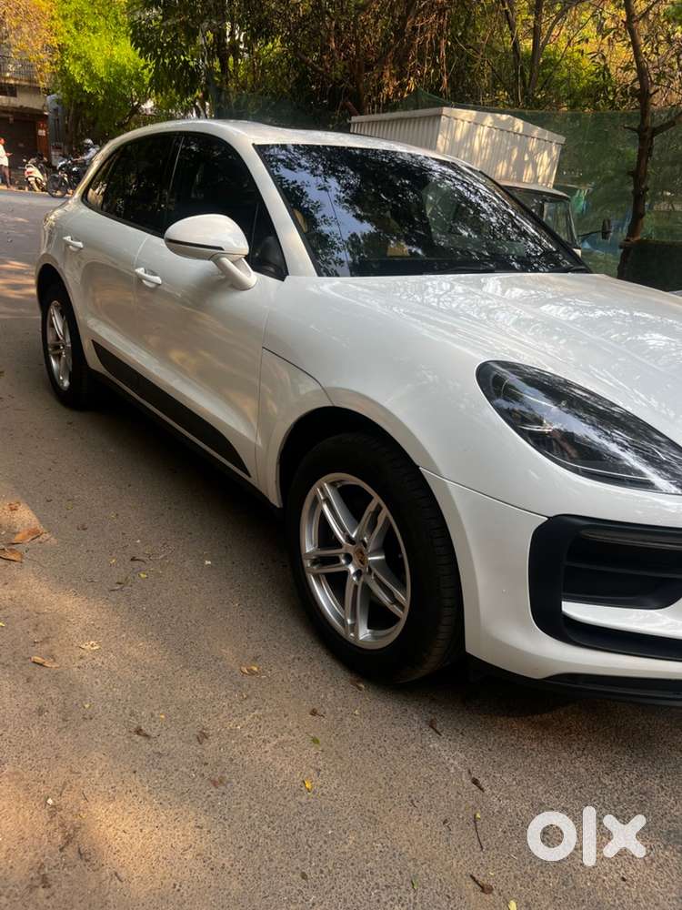 Porsche Macan Facelifted
