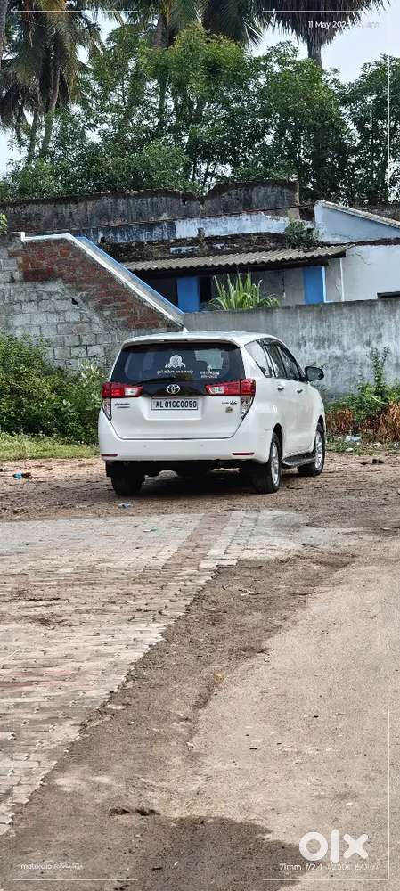 Toyota Innova Crysta 2017 Diesel 200000 Km Driven