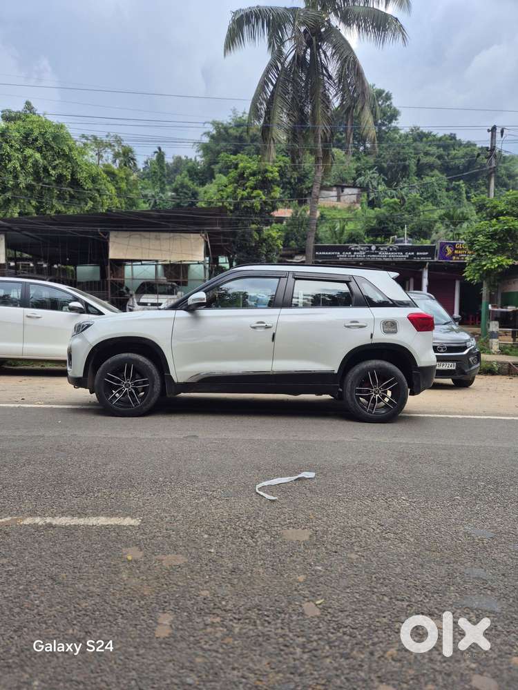 Maruti Suzuki Brezza 1.5 Vxi Smart Hybrid, 2020, Petrol