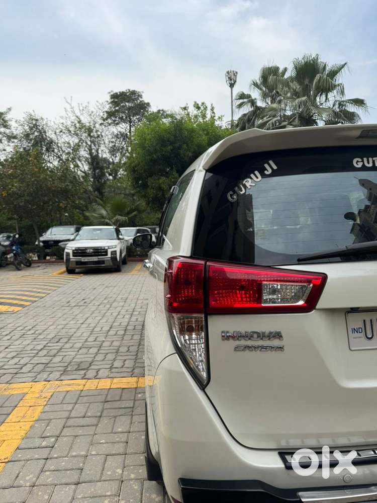 Toyota Innova Crysta 2.8z Automatic, 2018