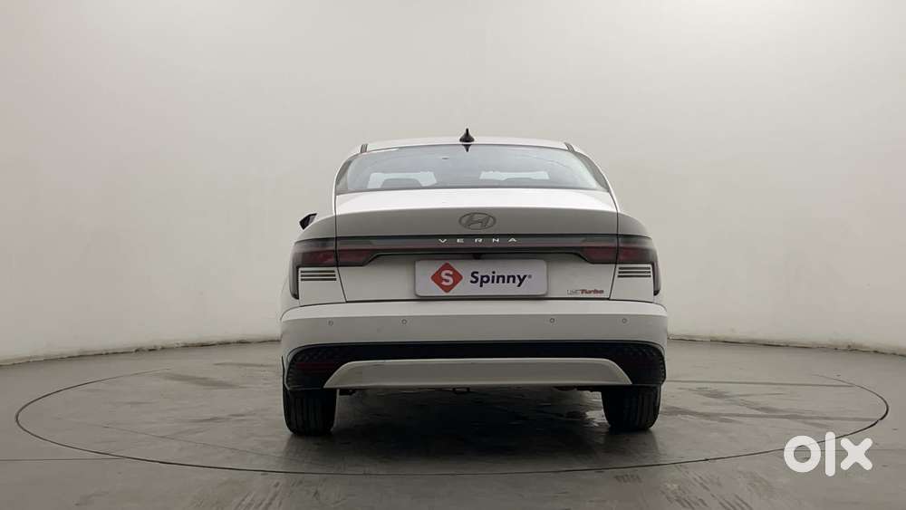 Hyundai Verna 1.5 Sx (o) Turbo Petrol Dct, 2023, Petrol