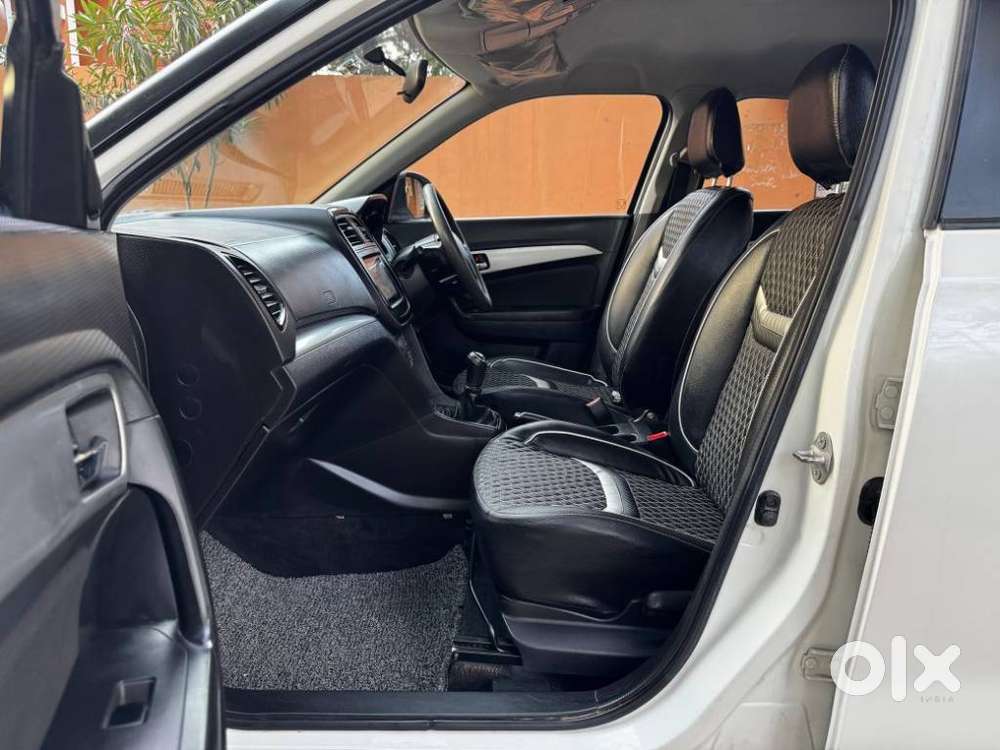 Maruti Suzuki Brezza 1.5 Zxi Smart Hybrid, 2021, Petrol