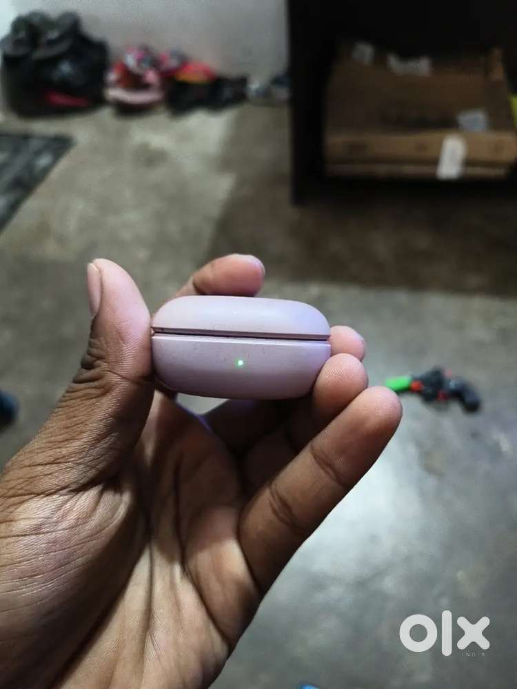 Samsung Galaxy Buds 2 Pro (Original Case + Left Earbud Working)