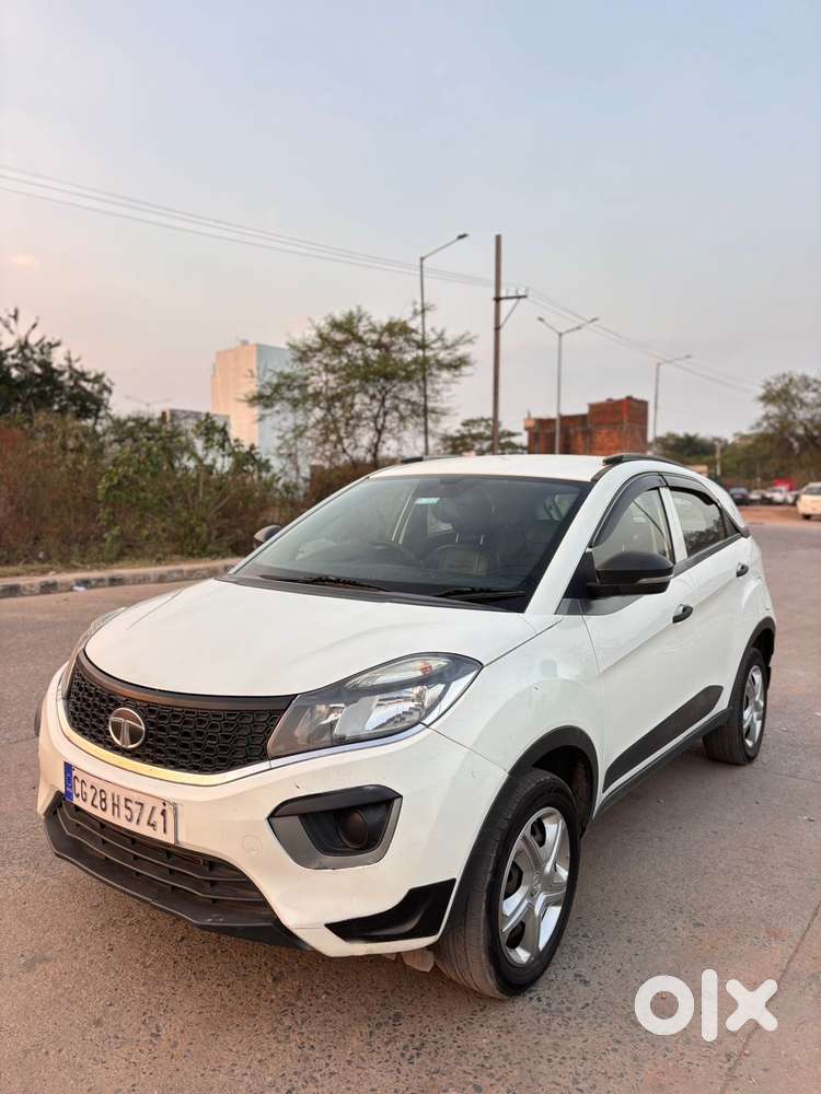 Tata Nexon 1.2 Revotron Xma, 2018, Petrol