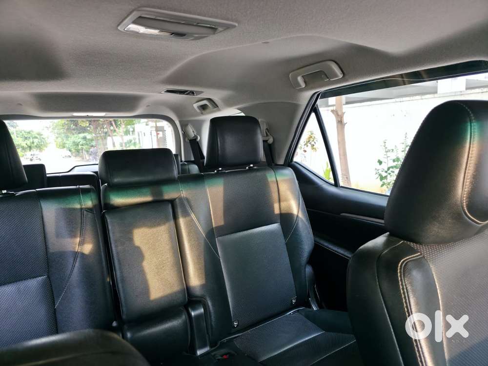 Toyota Fortuner 2.8 Legender 4x4, 2022, Diesel