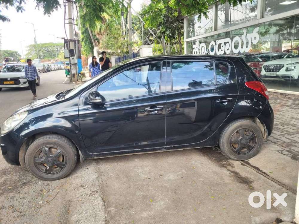 Hyundai I20 Asta 1.4 Crdi With Avn 6 Speed, 2011, Diesel