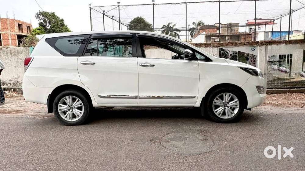 Toyota Innova Crysta 2.4 Z 7 Str, 2016, Diesel