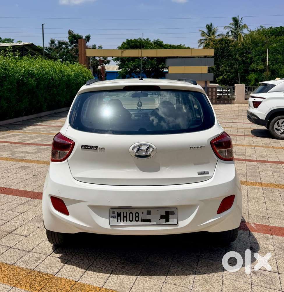 Hyundai Grand I10 Sportz, 2015, Petrol