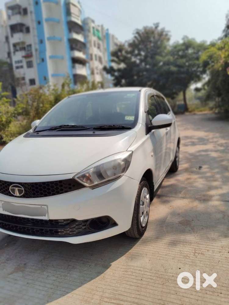 Tata Tiago 1.2 Revotron Xm Option, 2016, Petrol