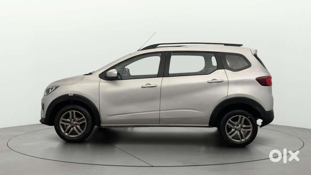 Renault Triber Rxz, 2020, Petrol