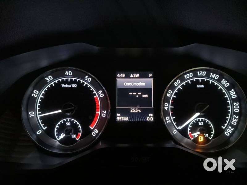 Skoda Superb L&k 2.0 Tdi At, 2017, Petrol