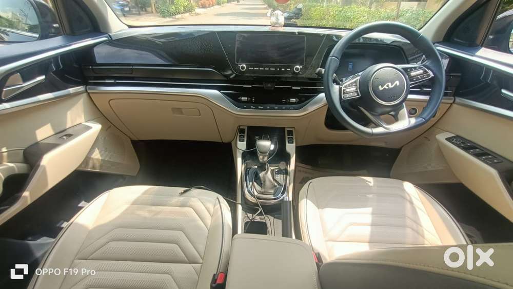 Kia Carens 1.5 Luxury Plus Turbo 7 Str, 2022, Petrol
