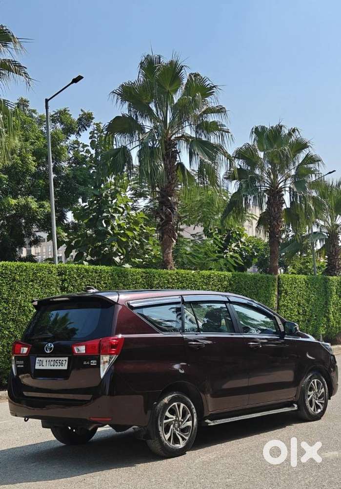 Toyota Innova Crysta 2.4 G Mt 7 Str, 2022, Diesel