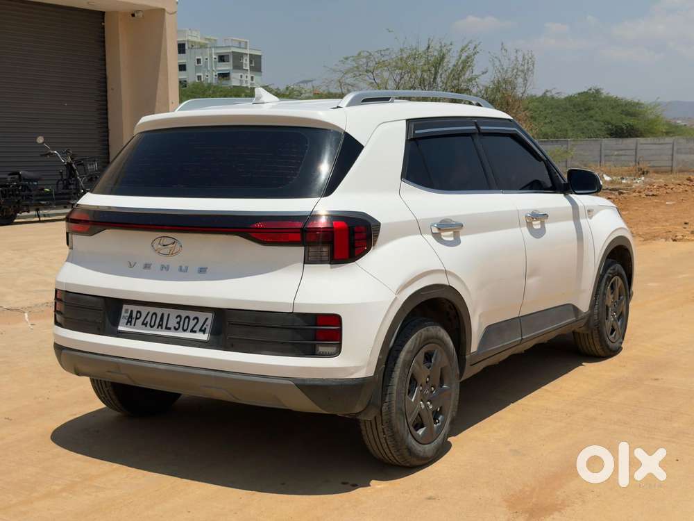 Hyundai Venue S Mt 1.2 Kappa, 2023, Petrol