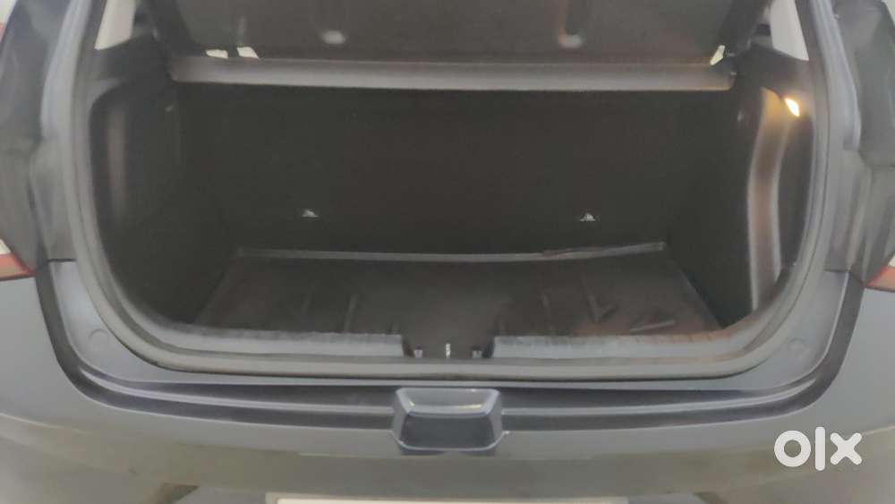 Hyundai New I20 1.2 Asta (o) Ivt, 2022, Petrol