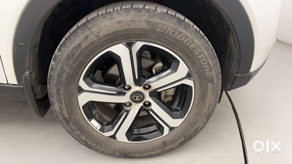 Tata Nexon 1.2 Revotron Xz Plus, 2023, Petrol