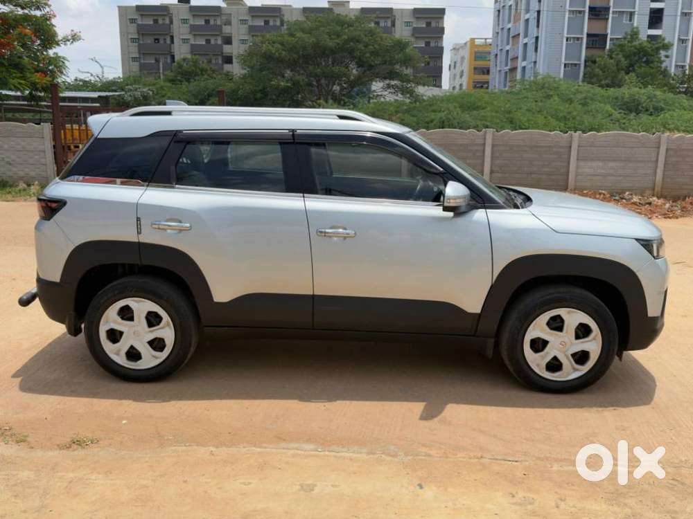 Maruti Suzuki Brezza 1.5 Vxi At Smart Hybrid, 2022, Petrol