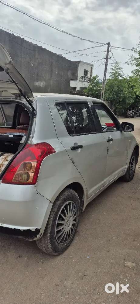 Maruti Suzuki Swift Lxi 2006
