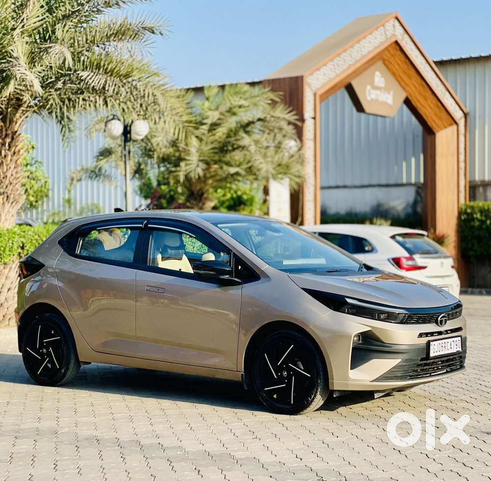 Tata Altroz Creative S, 2025, Petrol