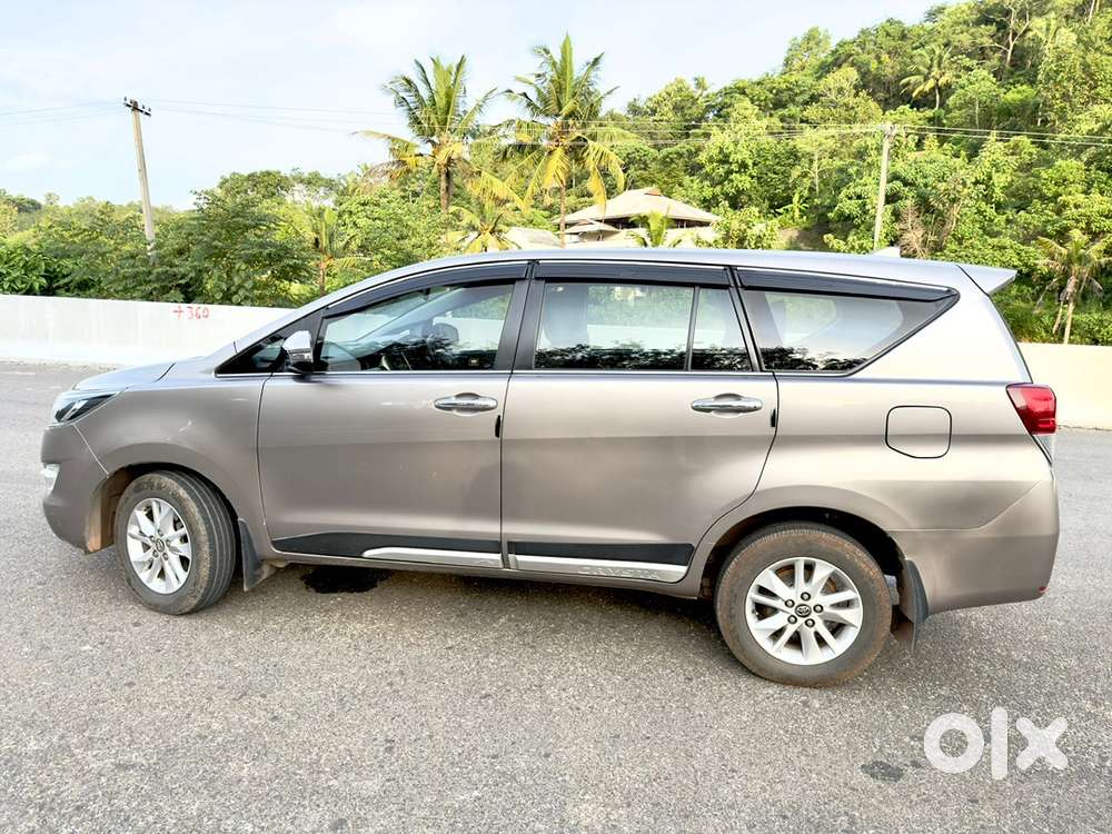 Toyota Innova Crysta 2019