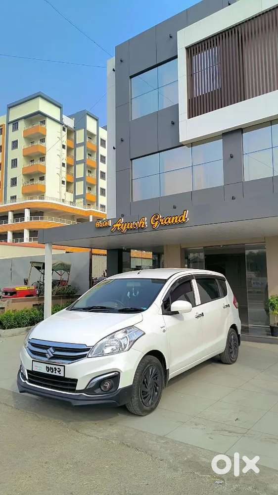 Maruti Suzuki Ertiga 1.5 Lxi 2013