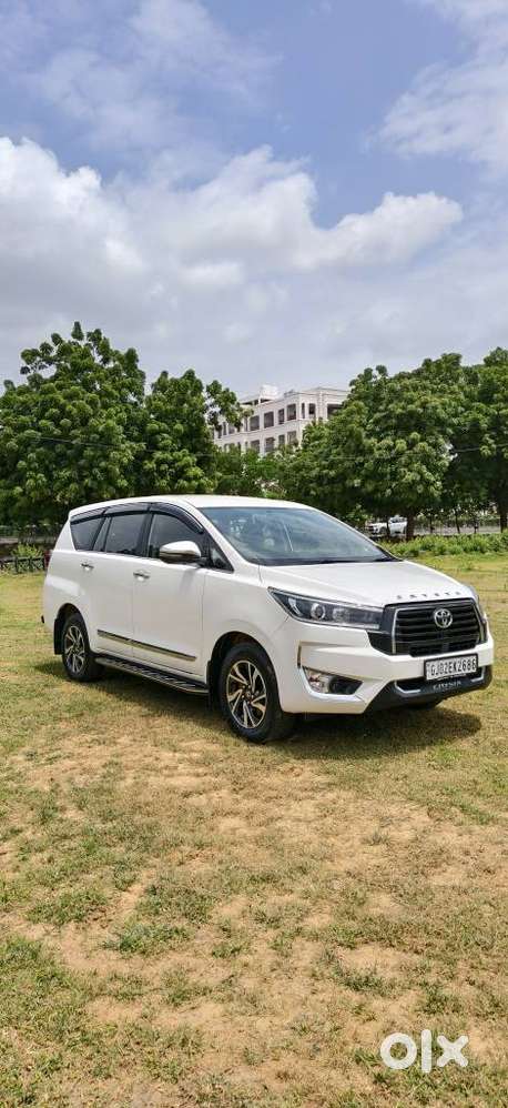 Toyota Innova Crysta 2.4 V 7 Str, 2024, Diesel