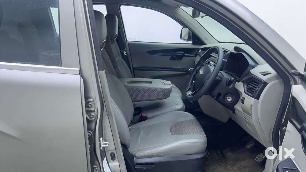 Mahindra Kuv 100 Mfalcon G80 K4, 2016, Petrol