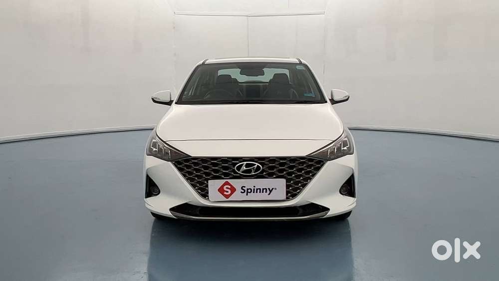 Hyundai Verna 1.5 Sx (o) Vtvt Ivt, 2022, Petrol