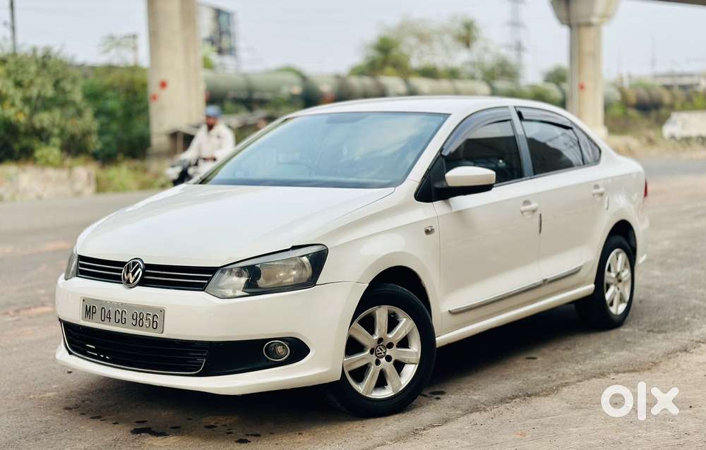 Volkswagen Vento 2010-2013 Petrol Highline, 2011, Petrol