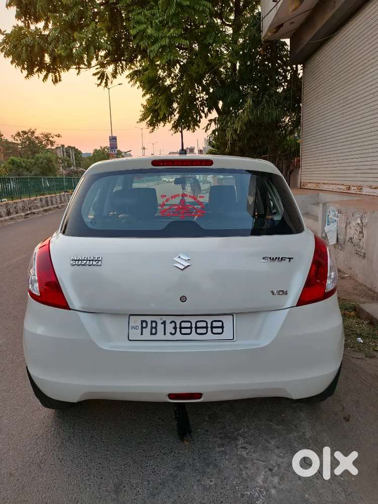 Maruti Suzuki Swift 2017 Diesel 77850 Km Driven