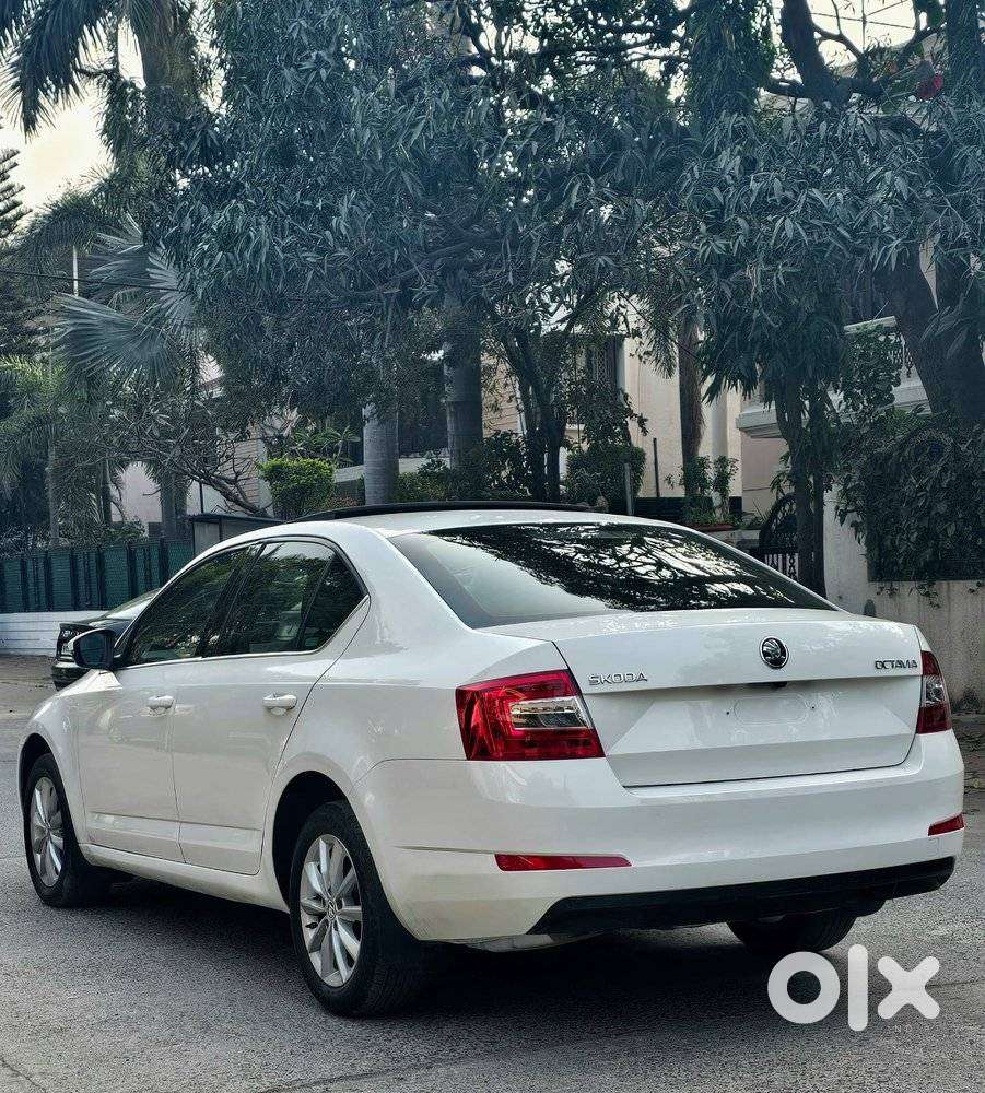 Skoda Octavia 2.0 Elegance Tdi Cr At, 2016, Petrol