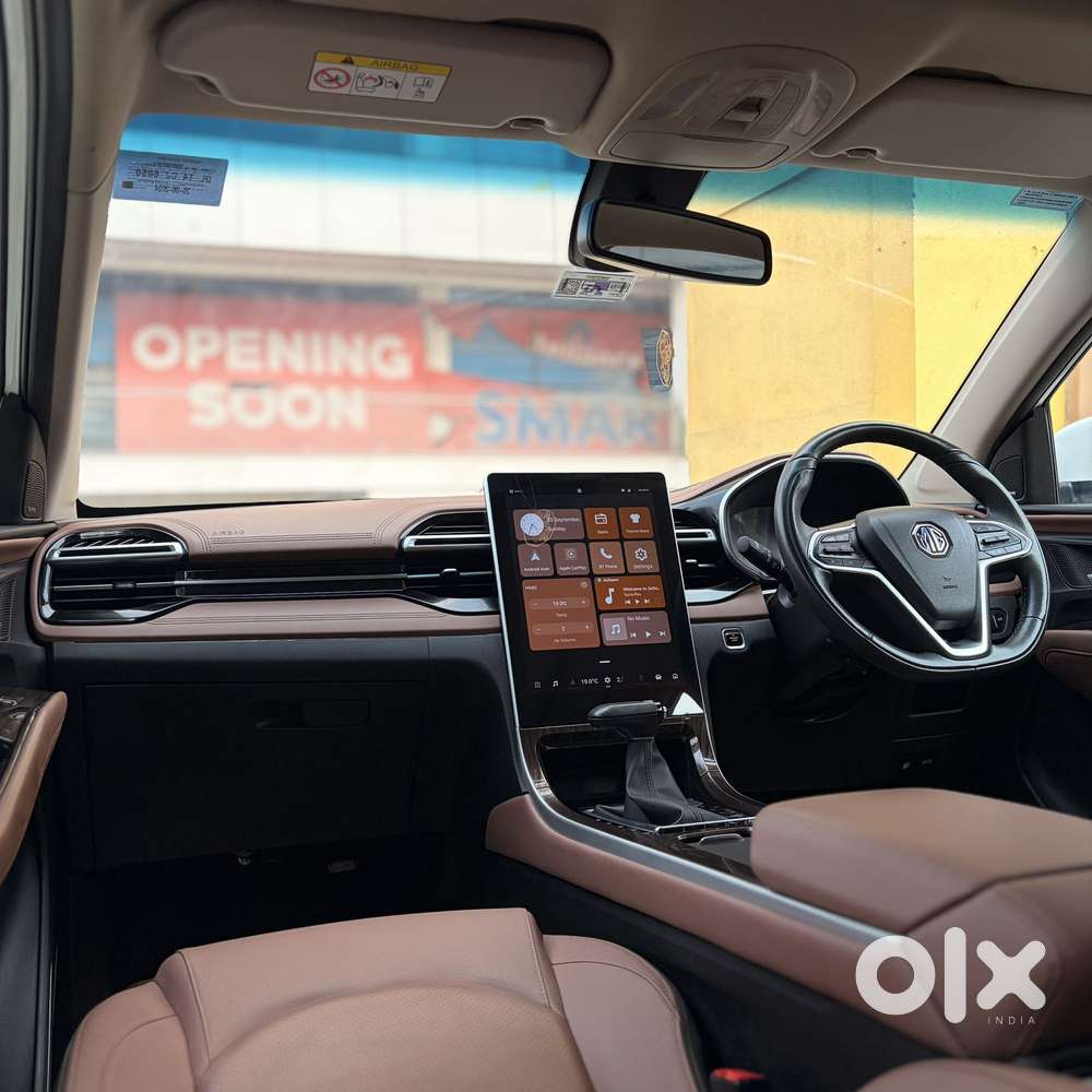 Mg Hector Plus Sharp Pro 1.5 Turbo Petrol Cvt 7 Str, 2024, Petrol