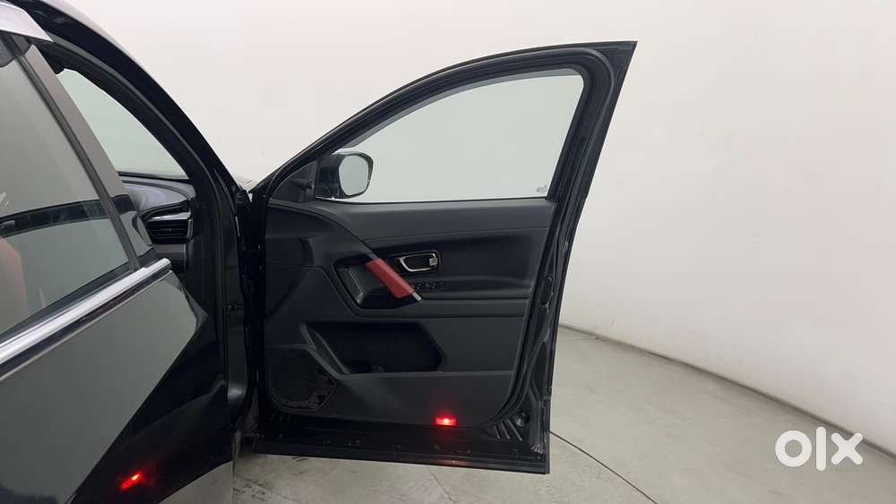 Tata Harrier 2.0 Kryotec Xza Plus (o) Red Dark Edition, 2023, Diesel