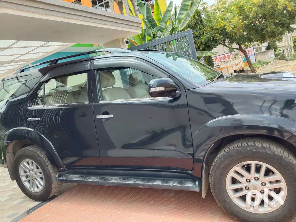 Toyota Fortuner Diesel 2012