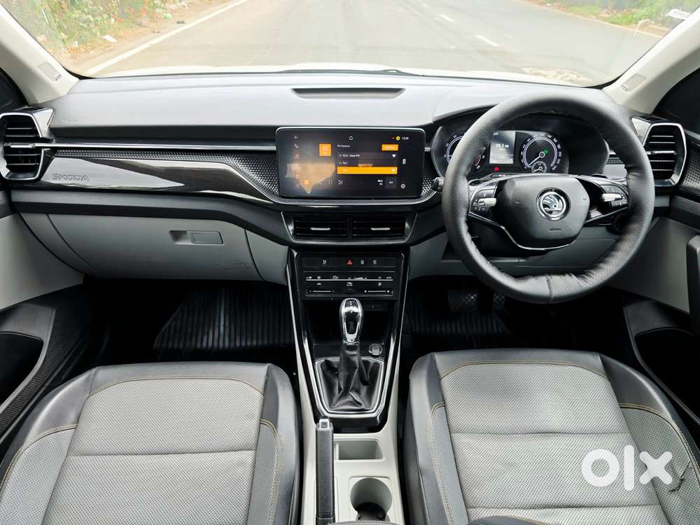 Skoda Kushaq 1.0 Tsi Style, 2022, Petrol