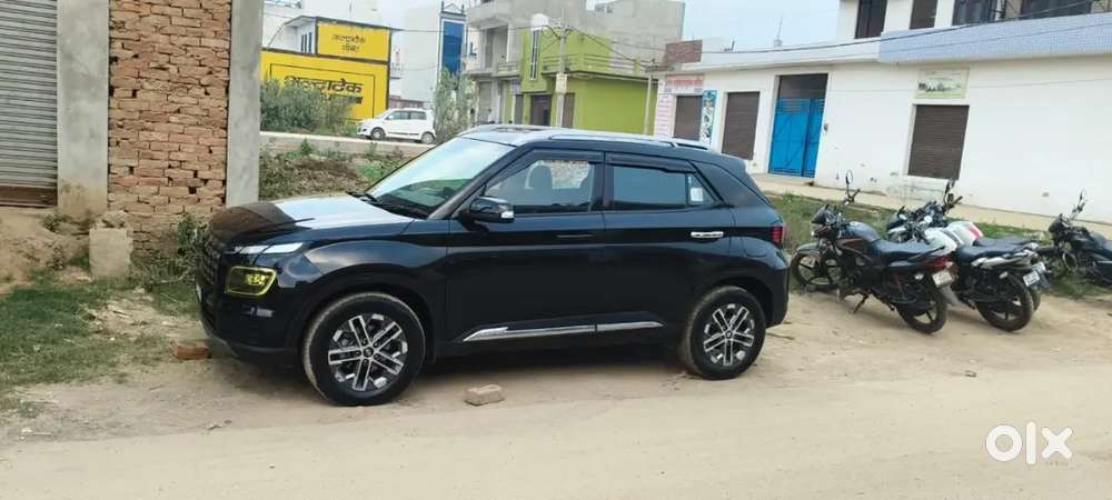 Hyundai Venue 1.5 Crdi 2025, Sunroof Push Button Top Model