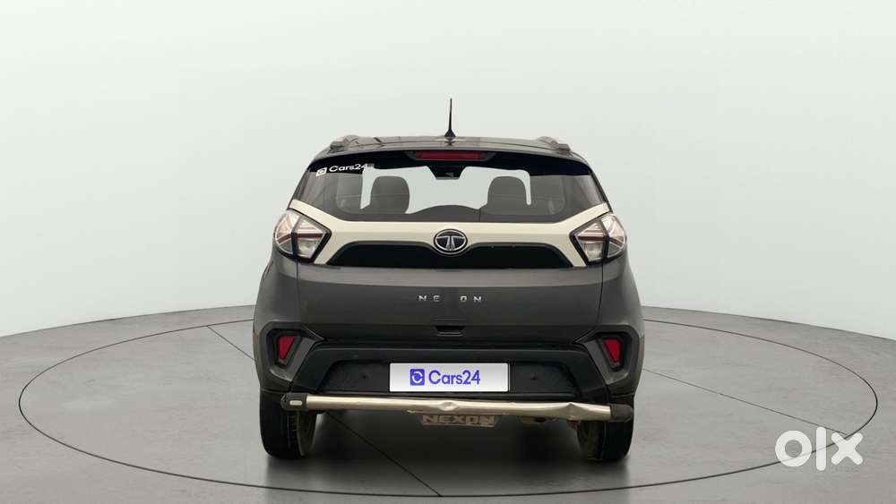 Tata Nexon 1.5 Revotorq Xma Amt (s), 2021, Petrol