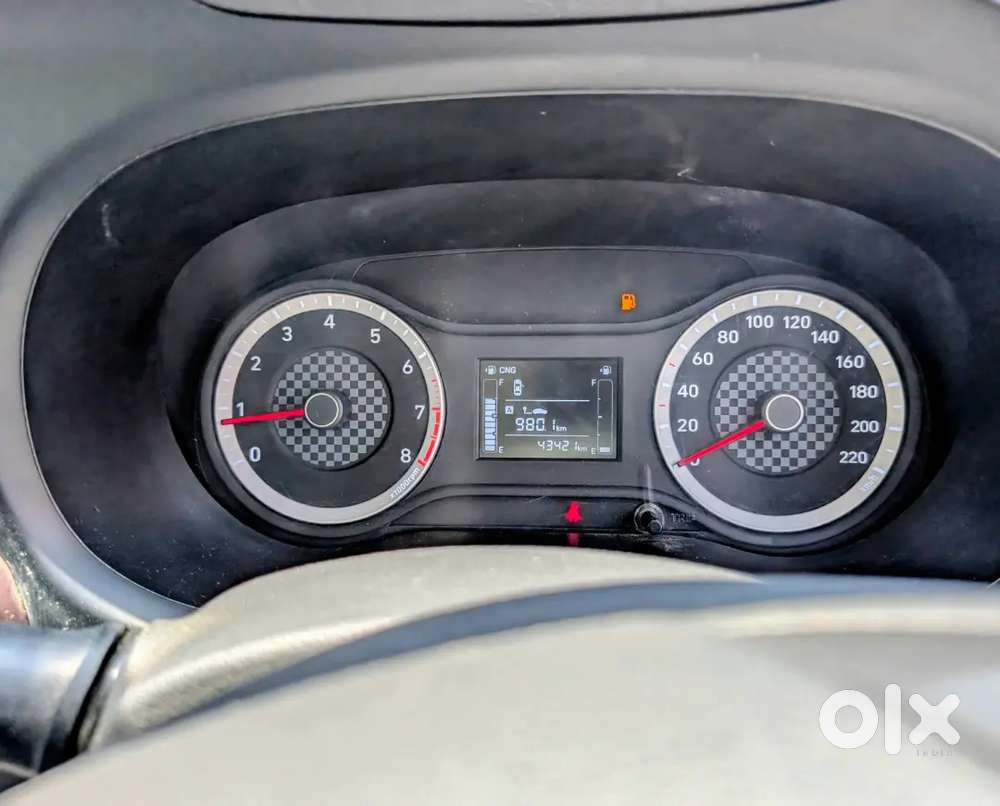 Hyundai Aura 2023 Cng  43000 Km Driven