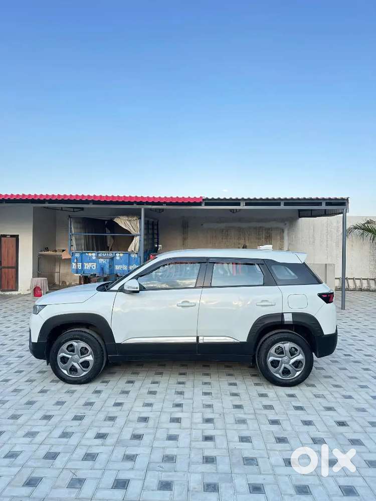 Maruti Suzuki Brezza 2024 Lxi Smart Hybrid