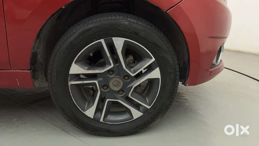 Tata Tigor Xza, 2018, Petrol