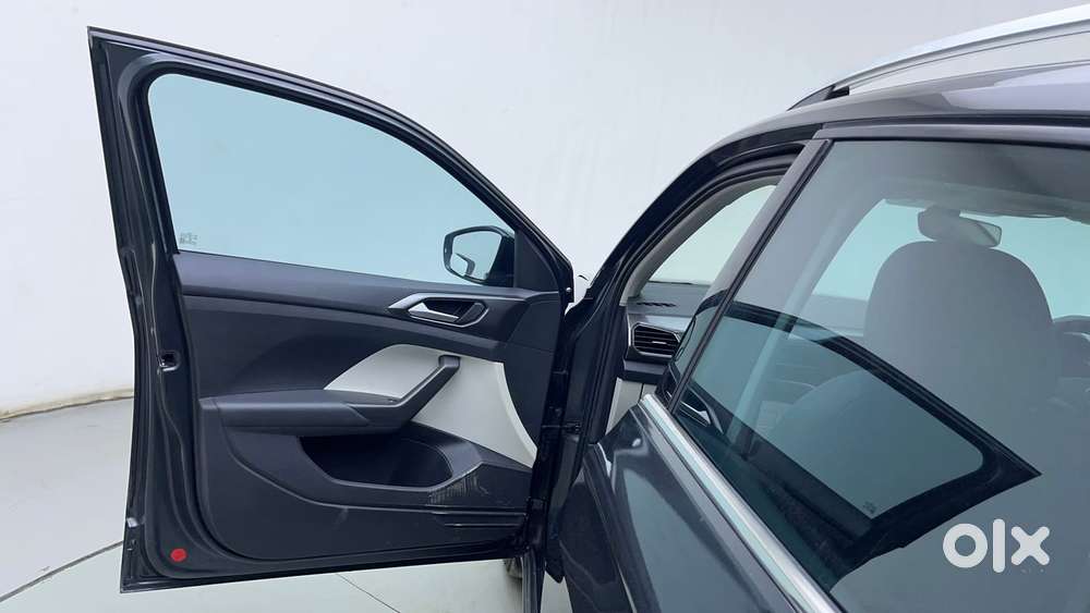 Volkswagen Taigun Topline 1.0 Tsi At (electric Seats), 2022, Petrol