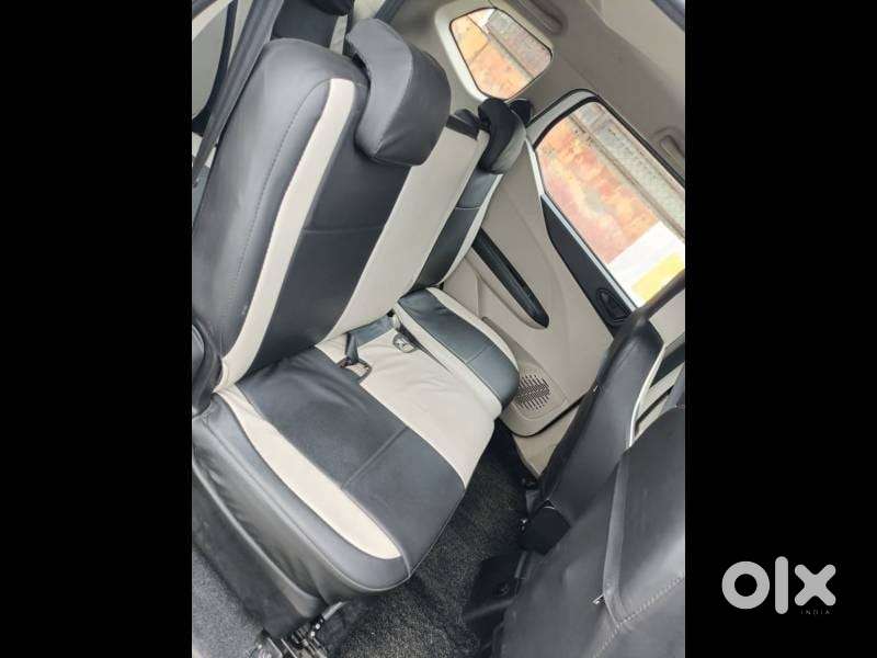 Renault Triber Rxt, 2022, Petrol
